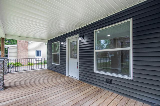 414 W Superior Street, Osceola, IN 46561