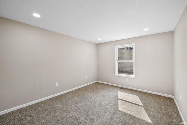 414 W Superior Street, Osceola, IN 46561