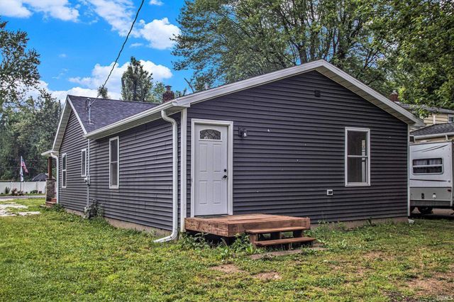 414 W Superior Street, Osceola, IN 46561