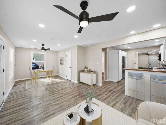 414 W Superior Street, Osceola, IN 46561