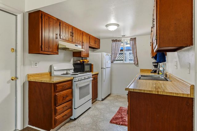 410 Spruce Circle, Watsonville, CA 95076