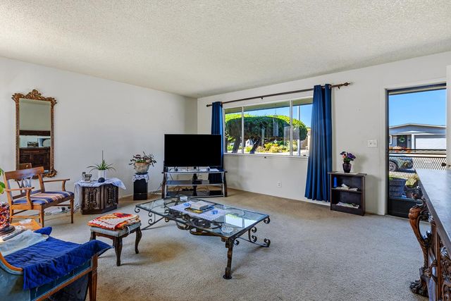 410 Spruce Circle, Watsonville, CA 95076