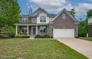 219 N Canterbury Glen Dr, Mt Washington, KY 40047