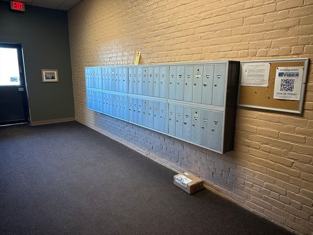 90 Mckinstry Ave 106, Chicopee, MA 01013