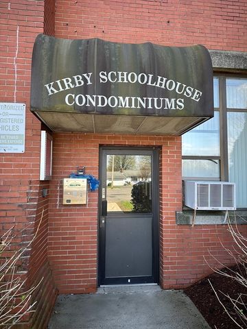 90 Mckinstry Ave 106, Chicopee, MA 01013