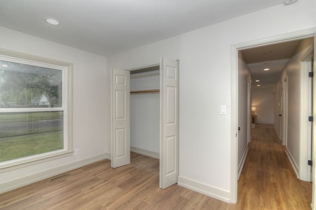 600 Sussex Lane, Crystal Lake, IL 60014