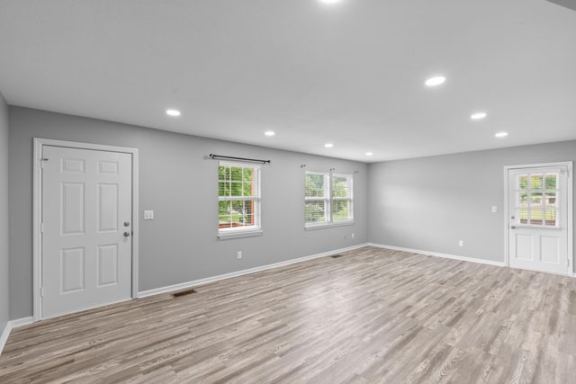 11134 London Lane, Apison, TN 37302
