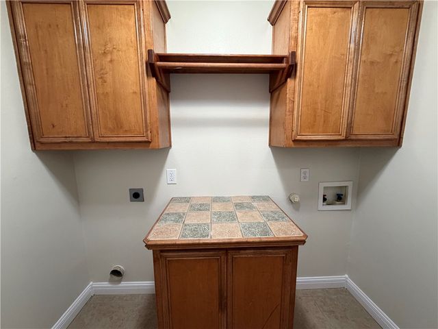 6510 Philmont Lake Dr, Corpus Christi, TX 78414