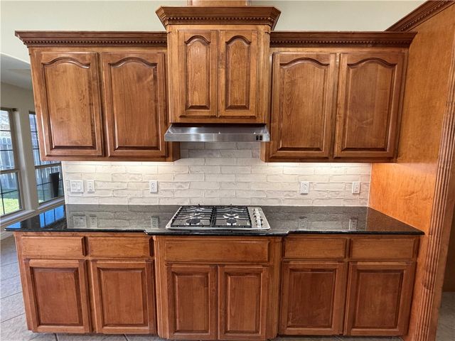 6510 Philmont Lake Dr, Corpus Christi, TX 78414