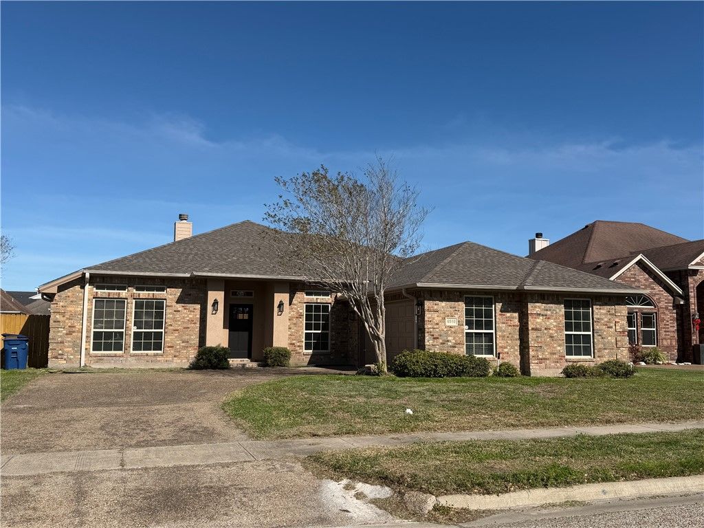 6510 Philmont Lake Dr, Corpus Christi, TX 78414