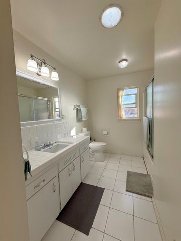 4045 E Bellaire Way, Fresno, CA 93726