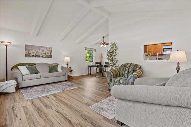 1139 Dogwood LANE, Waukesha, WI 53189