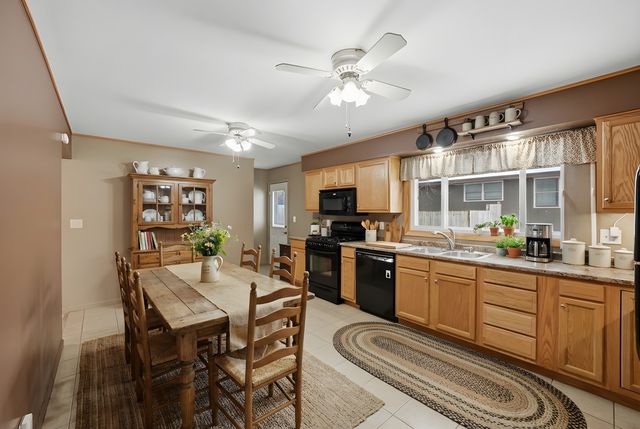 3560 Montlake Drive, Rockford, IL 61114