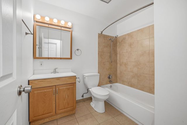 3560 Montlake Drive, Rockford, IL 61114