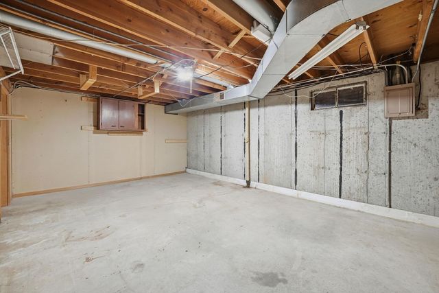 3560 Montlake Drive, Rockford, IL 61114