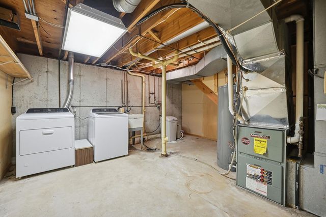 3560 Montlake Drive, Rockford, IL 61114