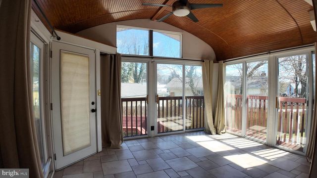 4419 RENN ST, Rockville, MD 20853