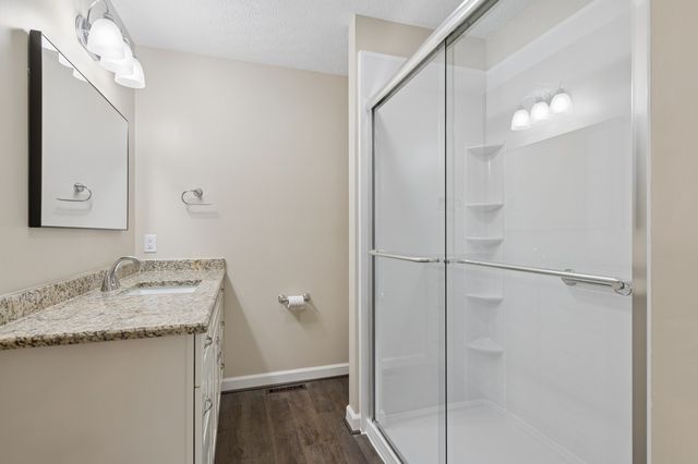 1051 Westbrook Dr, Gallatin, TN 37066