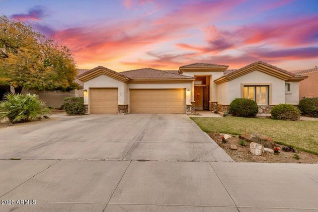 13354 W PALM Lane, Goodyear, AZ 85395