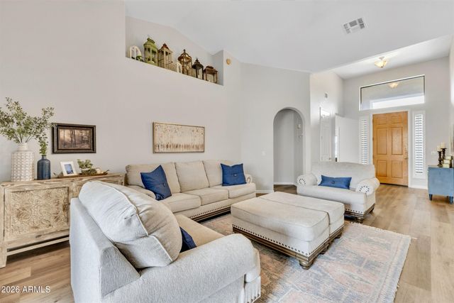 13354 W PALM Lane, Goodyear, AZ 85395