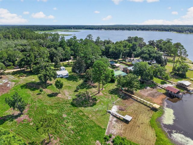 148 LAKE SHORE TERRACE, Interlachen, FL 32148
