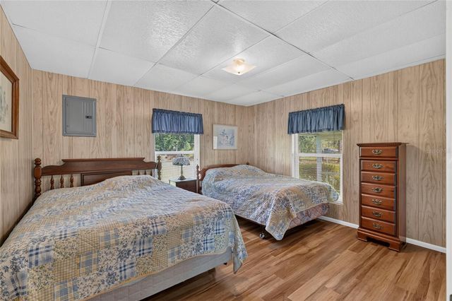 148 LAKE SHORE TERRACE, Interlachen, FL 32148