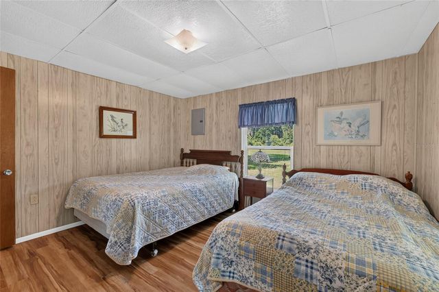 148 LAKE SHORE TERRACE, Interlachen, FL 32148