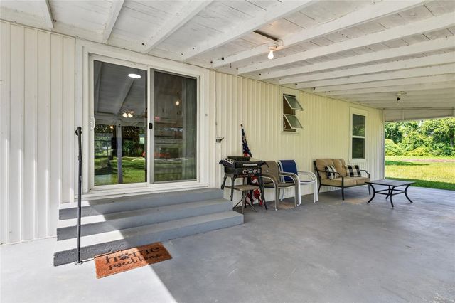 148 LAKE SHORE TERRACE, Interlachen, FL 32148