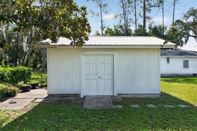 148 LAKE SHORE TERRACE, Interlachen, FL 32148