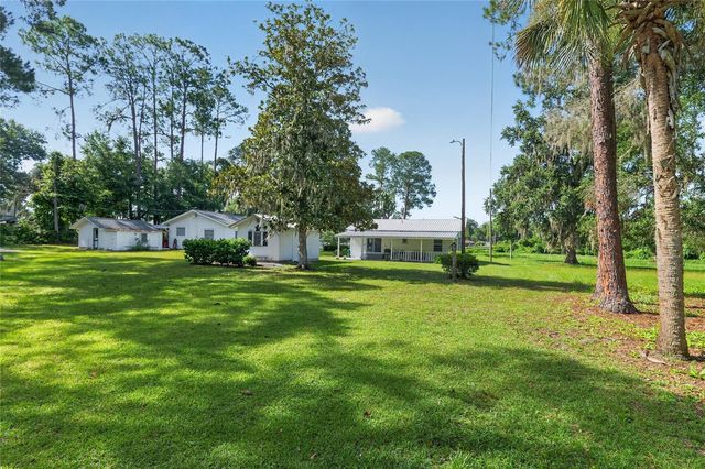 148 LAKE SHORE TERRACE, Interlachen, FL 32148