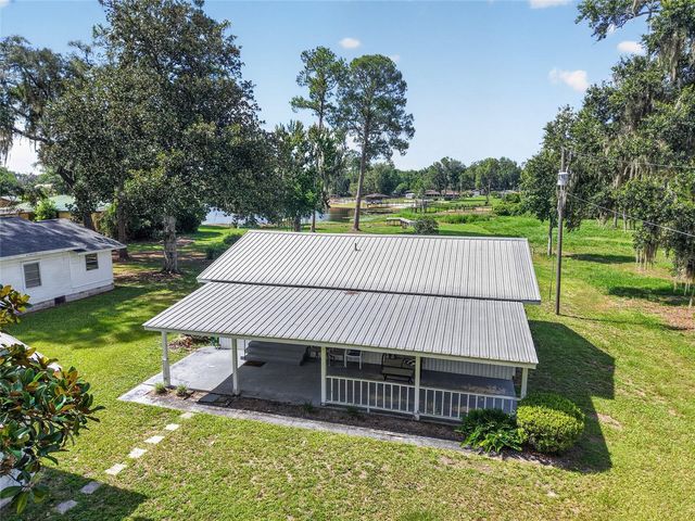 148 LAKE SHORE TERRACE, Interlachen, FL 32148