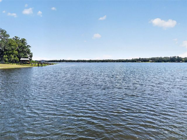 148 LAKE SHORE TERRACE, Interlachen, FL 32148