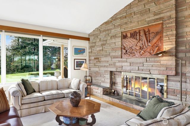 5279 Cherry Tree Lane, Blaine, WA 98230