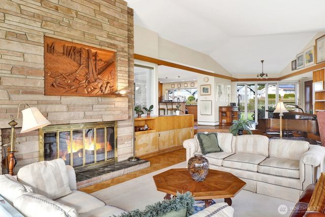 5279 Cherry Tree Lane, Blaine, WA 98230