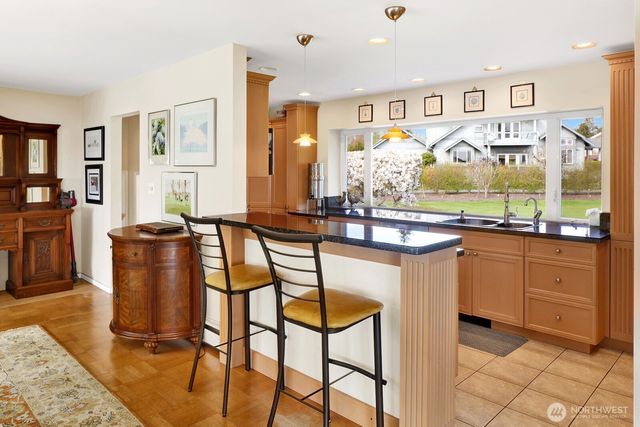 5279 Cherry Tree Lane, Blaine, WA 98230