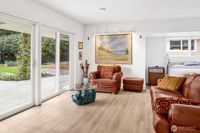 5279 Cherry Tree Lane, Blaine, WA 98230