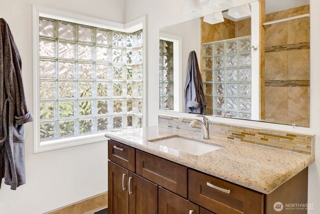 5279 Cherry Tree Lane, Blaine, WA 98230