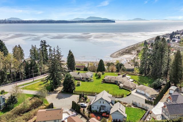 5279 Cherry Tree Lane, Blaine, WA 98230