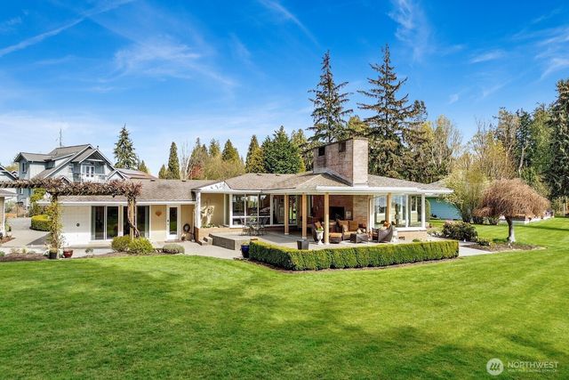 5279 Cherry Tree Lane, Blaine, WA 98230