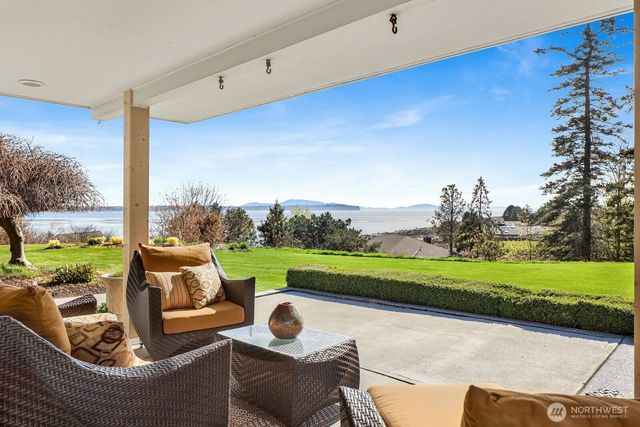 5279 Cherry Tree Lane, Blaine, WA 98230