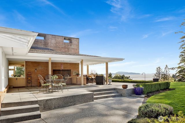 5279 Cherry Tree Lane, Blaine, WA 98230