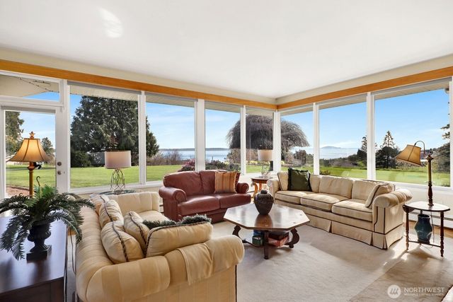 5279 Cherry Tree Lane, Blaine, WA 98230