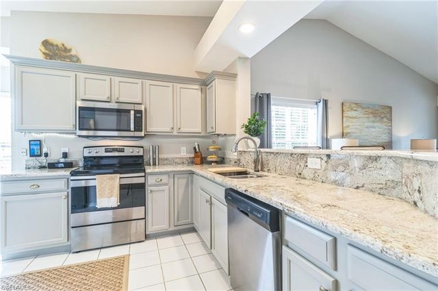 752 Wiggins Lake DR 201, Naples, FL 34110