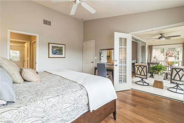 752 Wiggins Lake DR 201, Naples, FL 34110
