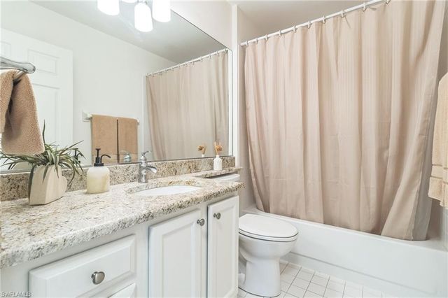 752 Wiggins Lake DR 201, Naples, FL 34110