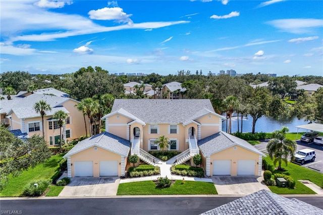 752 Wiggins Lake DR 201, Naples, FL 34110