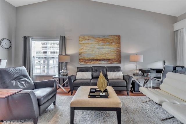 752 Wiggins Lake DR 201, Naples, FL 34110
