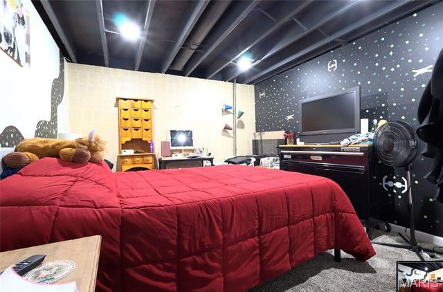 1370 Harkee Drive, Florissant, MO 63031