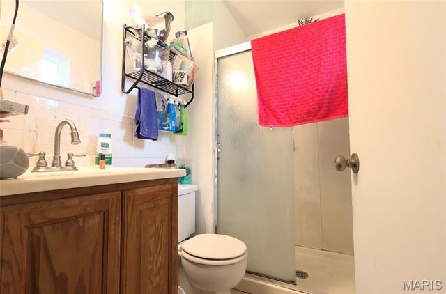 1370 Harkee Drive, Florissant, MO 63031