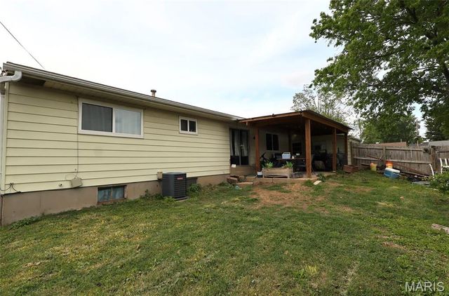1370 Harkee Drive, Florissant, MO 63031